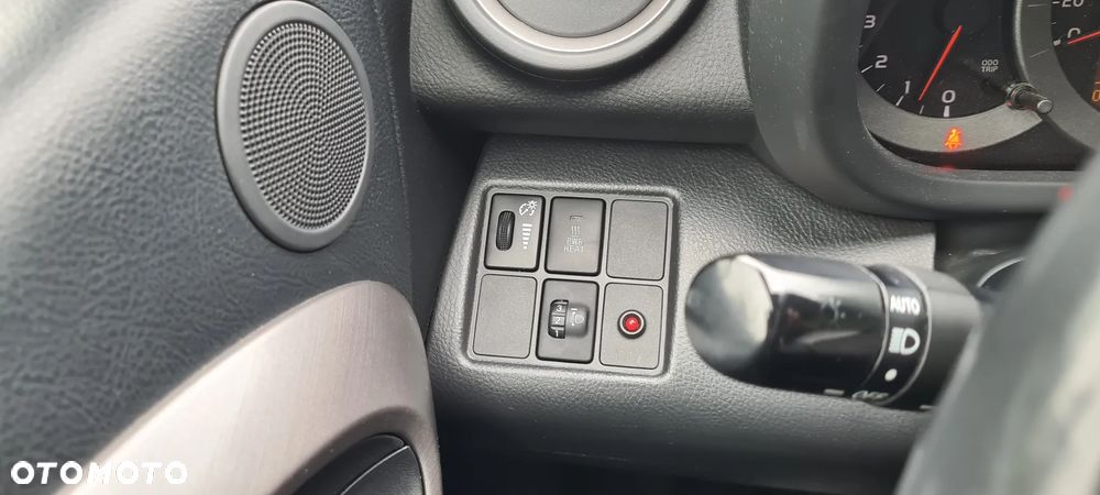 Toyota RAV4 2.2 D-4D Premium - 15