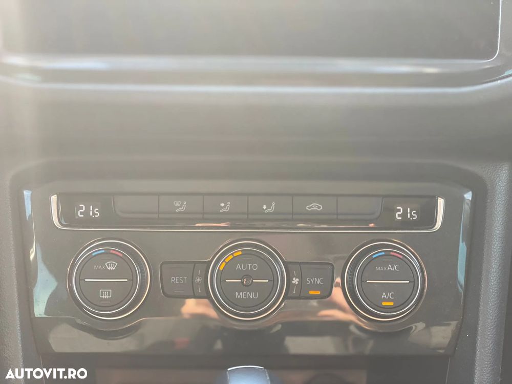 Volkswagen Tiguan - 13