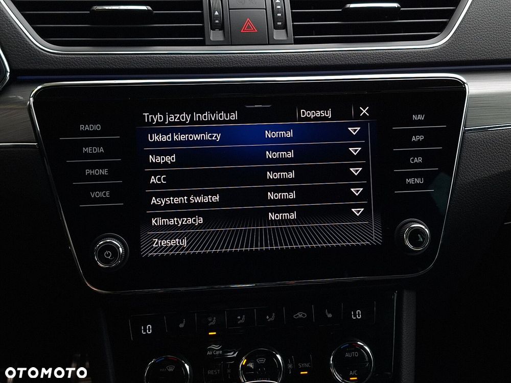 Skoda Superb 2.0 TDI SCR 4x4 Scout DSG - 36