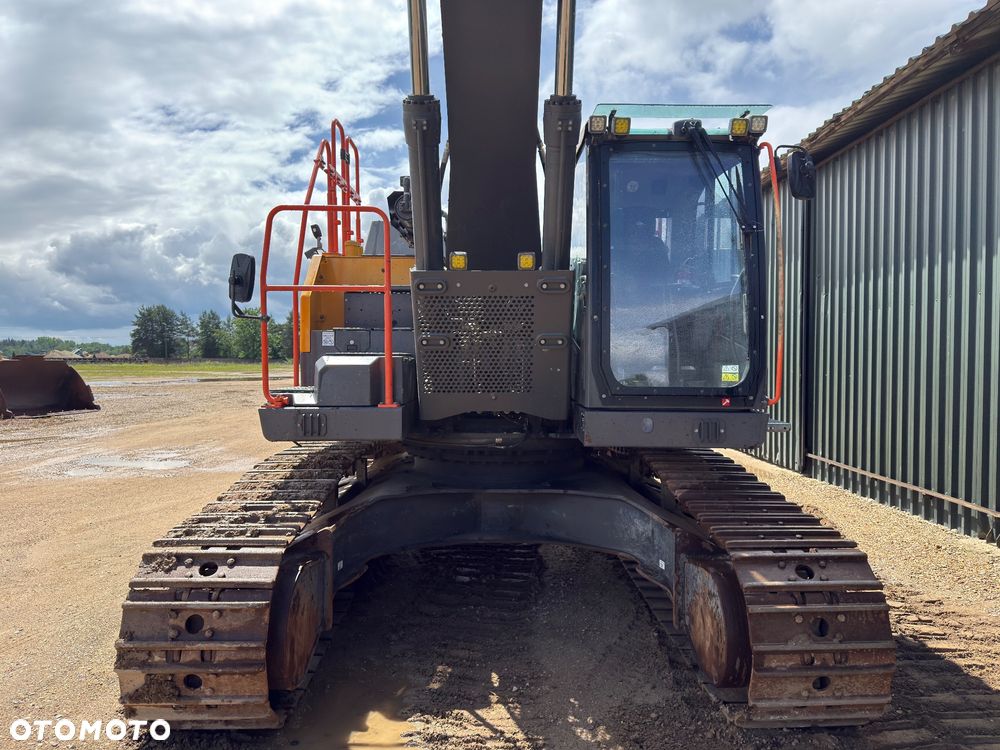 Volvo EC 300 EL - 10