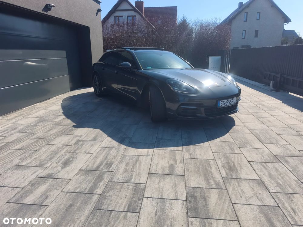 Porsche Panamera - 31