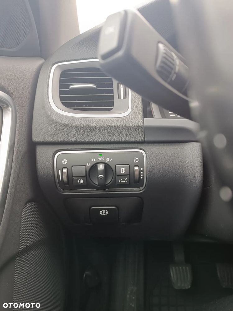 Volvo V60 D2 Drive-E Summum - 21