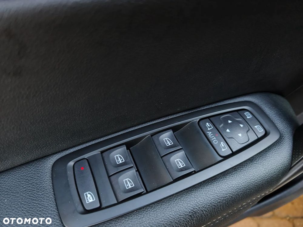 Renault Megane ENERGY dCi 110 Start & Stop Bose Edition - 29