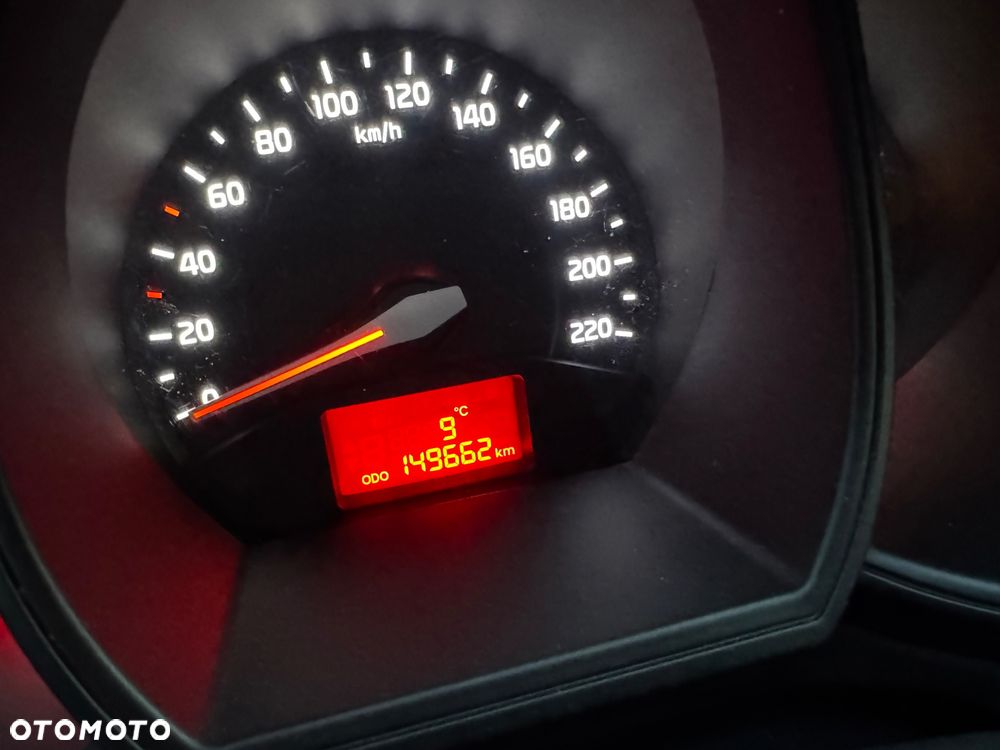Kia Rio - 22