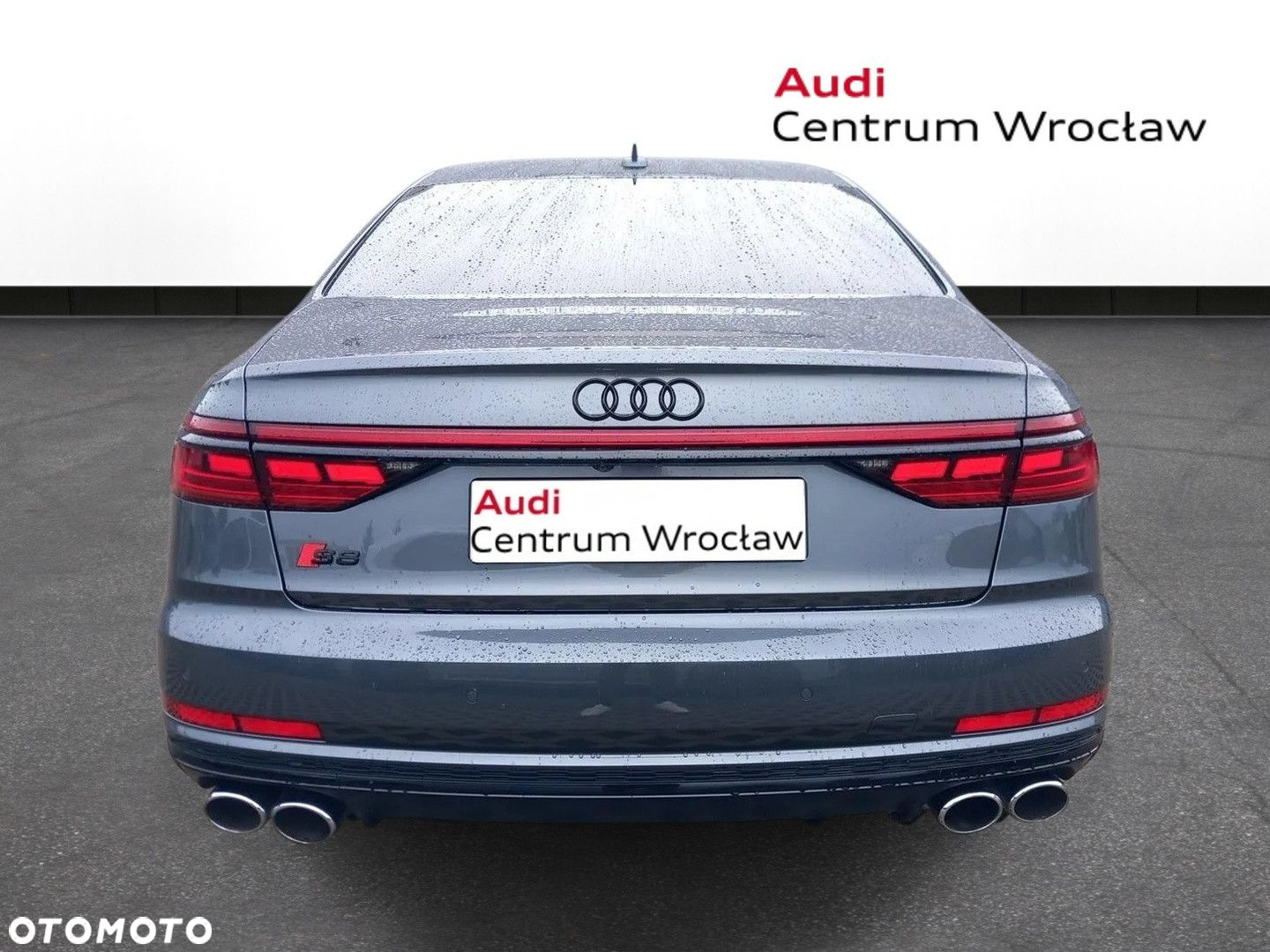 Audi S8 - 4