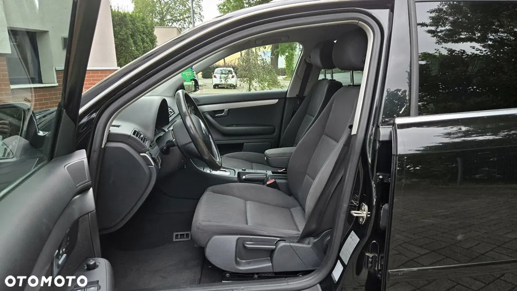 Audi A4 Avant 2.0 FSI - 13