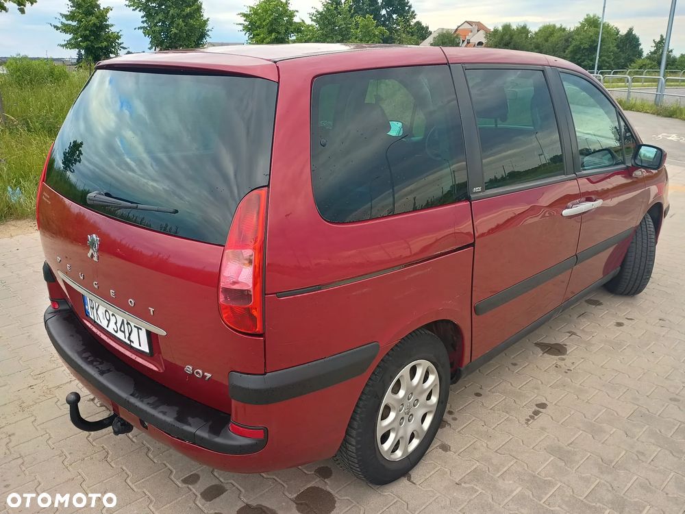 Peugeot 807 HDi 110 Family - 5