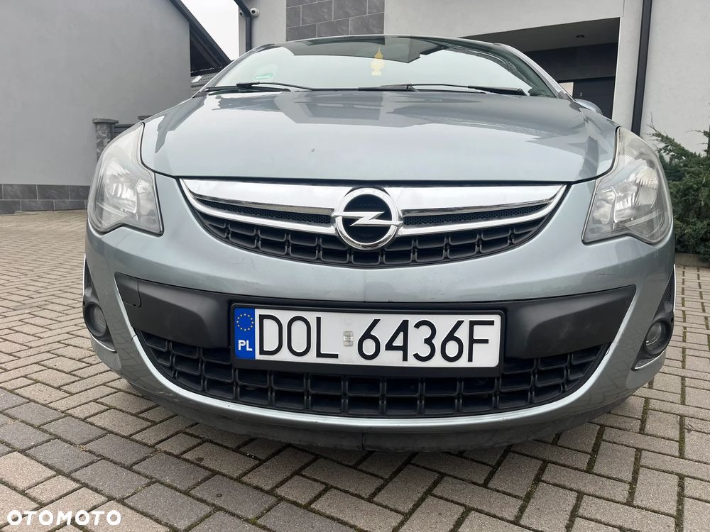 Opel Corsa 1.2 16V Cosmo - 11