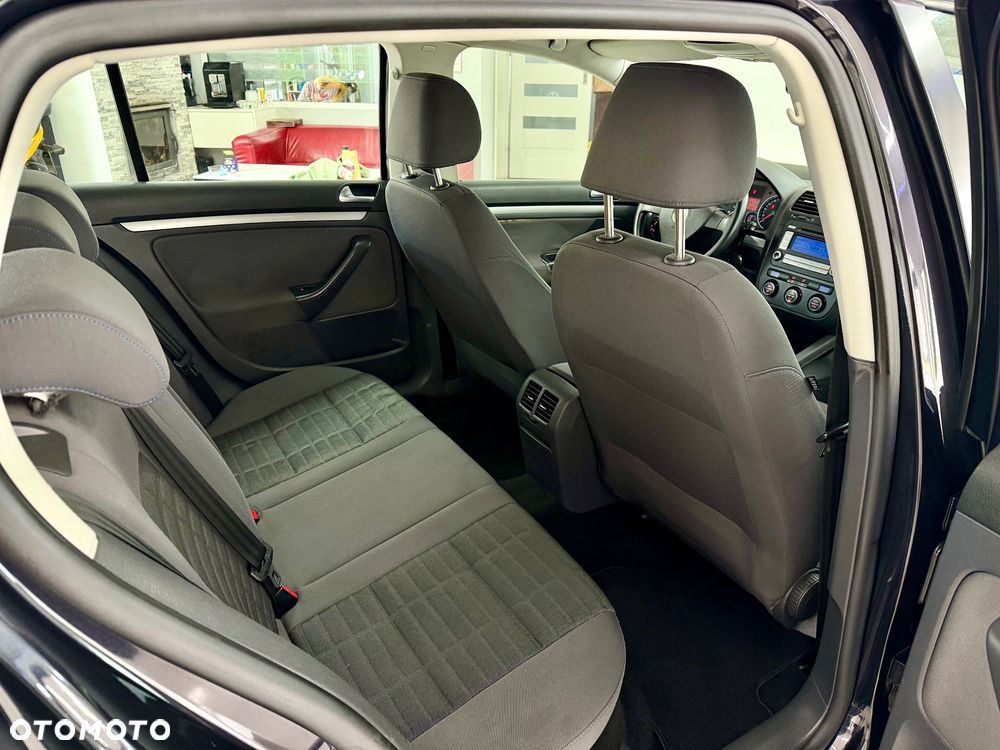 Volkswagen Golf 1.6 Tour Edition - 6