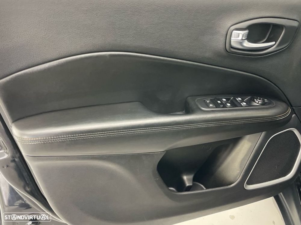 Jeep Compass 1.6 M-Jet Limited - 16