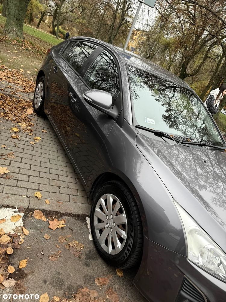 Chevrolet Cruze - 8