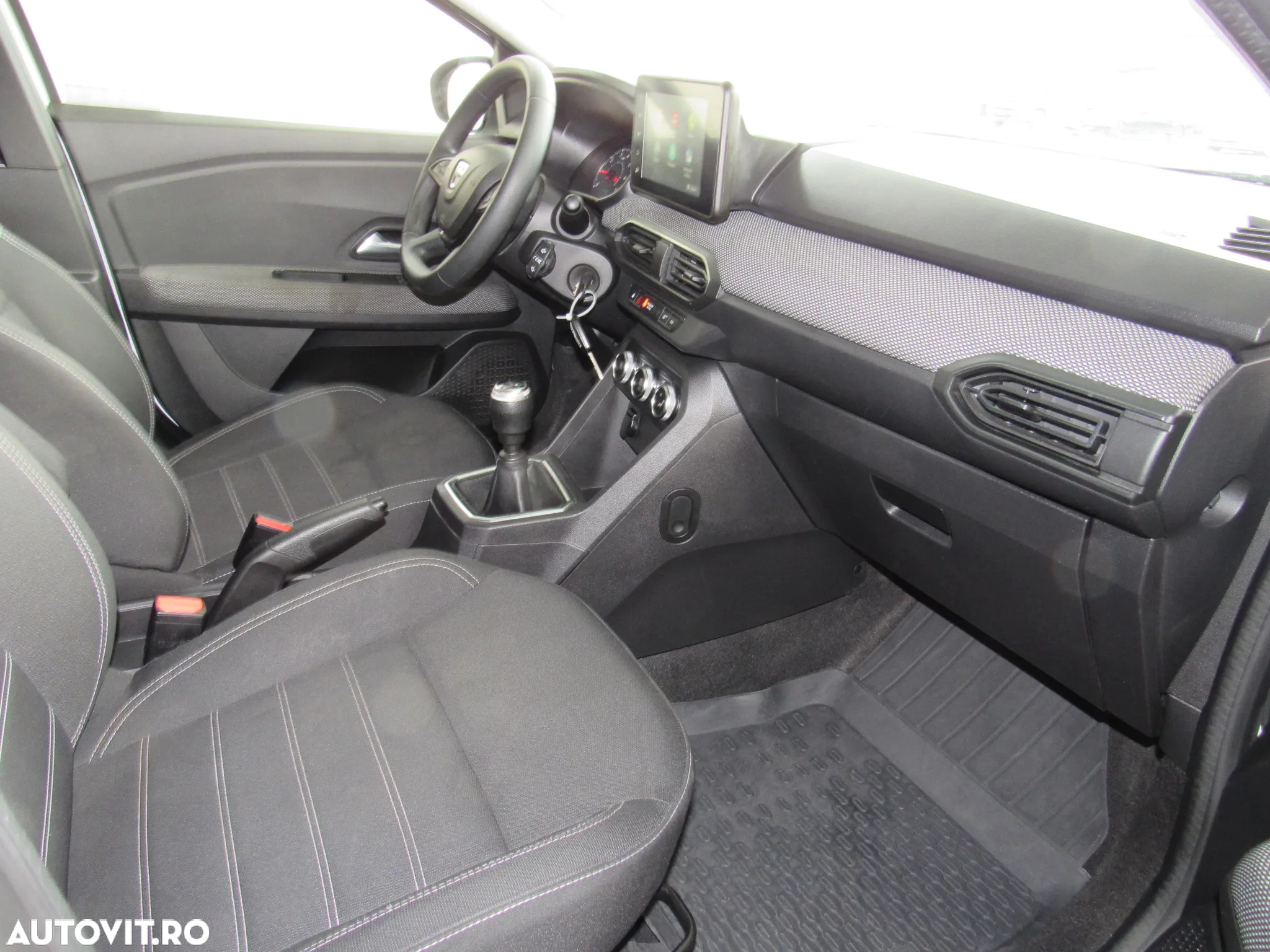 Dacia Logan TCe 90 MT6 Comfort - 12