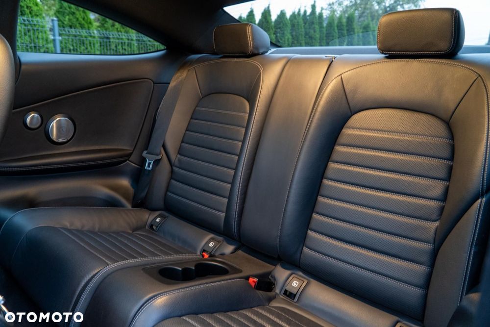 Mercedes-Benz Klasa C 300 d 4MATIC 9G-TRONIC - 15