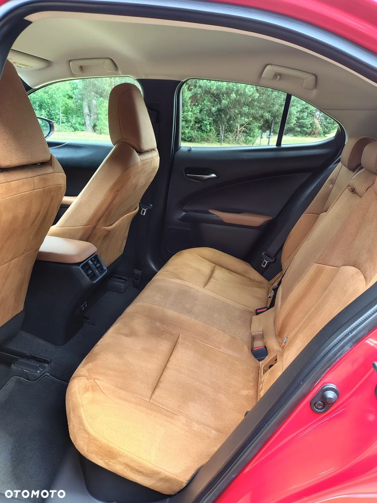 Lexus UX 250h Elegance AWD - 12