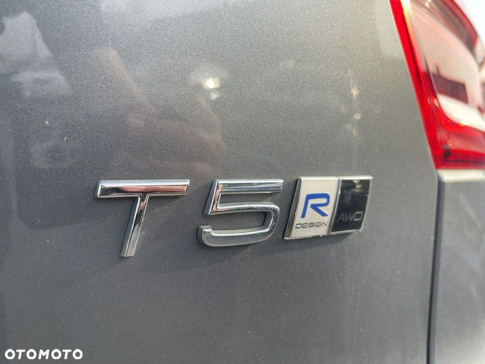 Volvo XC 40 T5 AWD Geartronic R-Design - 8