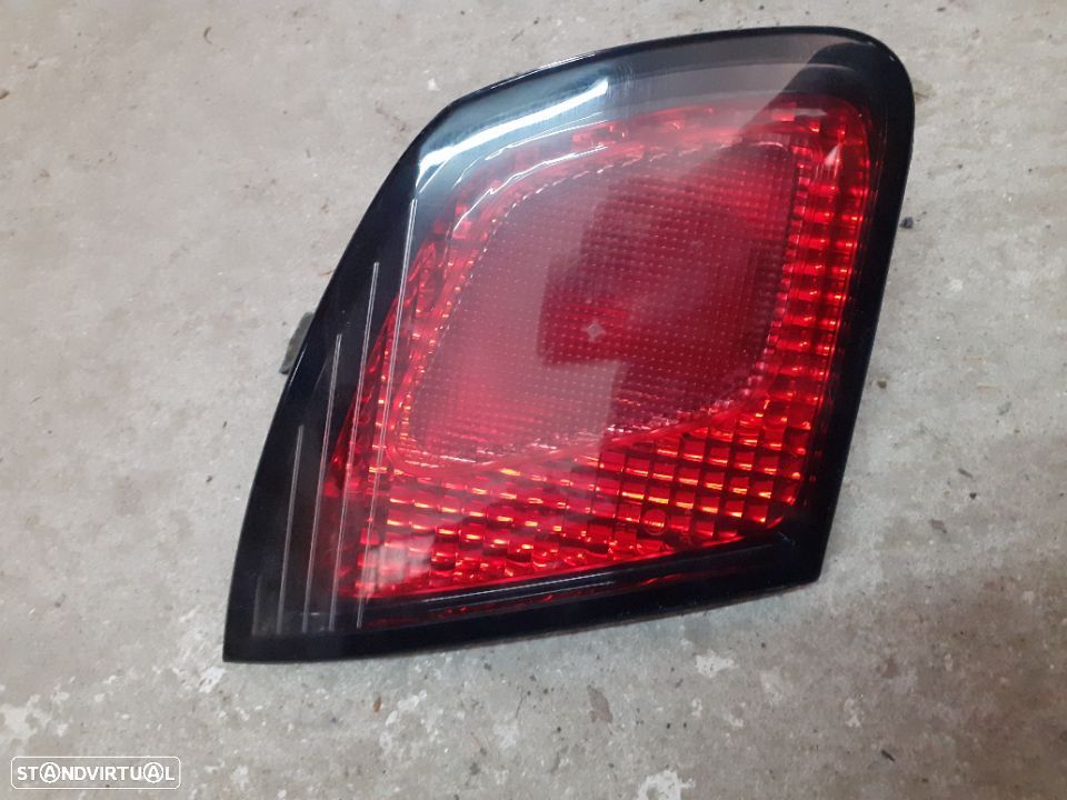 Farol de mala ladopassageiro nissan primera p11 carro - 1