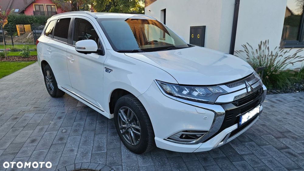 Mitsubishi Outlander 2.4 4WD Plug-In Hybrid Spirit+ - 38