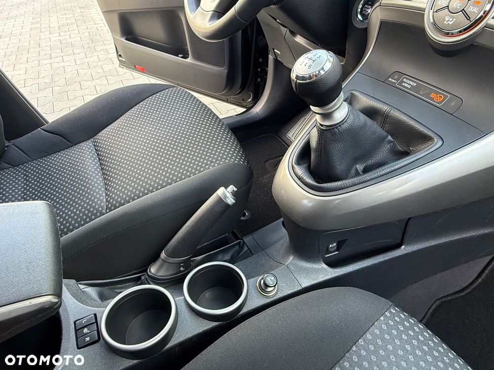Toyota Verso 1.8 7-Sitzer Executive - 17