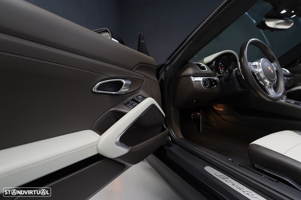 Porsche Boxster 2.7 PDK - 25