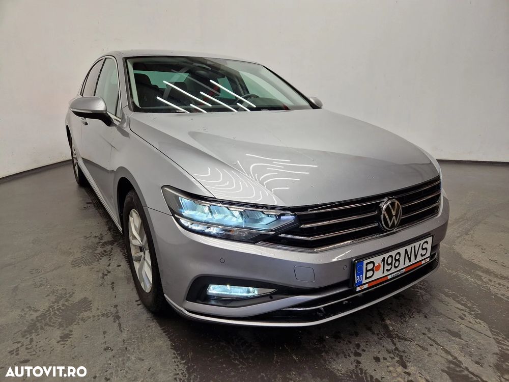 Volkswagen Passat 1.5 TSI ACT DSG Comfortline - 4