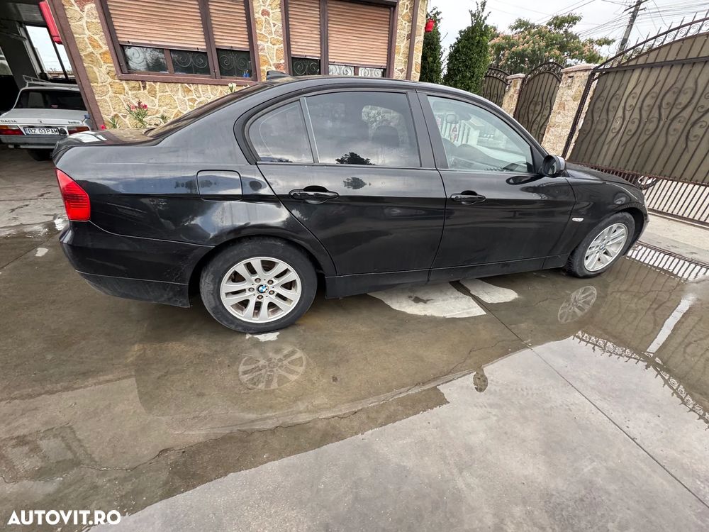 Dezmembram BMW 320 e90/e91 An fabr 2008 N47D20A manuala - 8