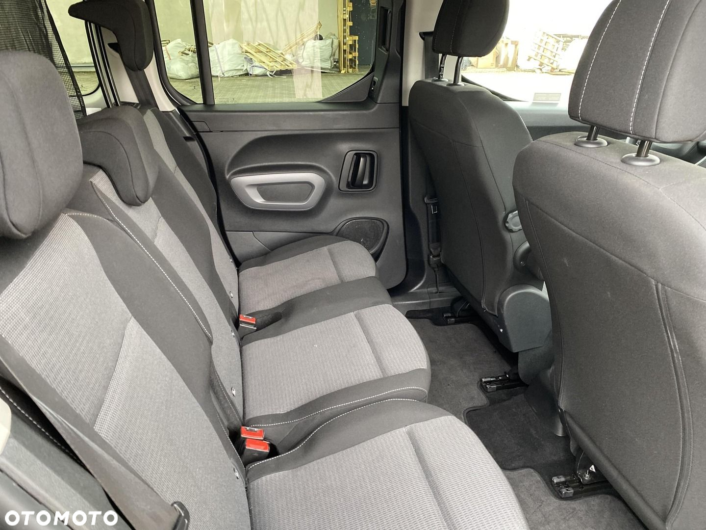 Toyota Proace City Verso 1.5 D-4D Business - 12