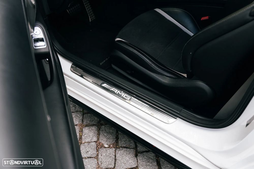 Mercedes-Benz C 63 AMG Standard - 21