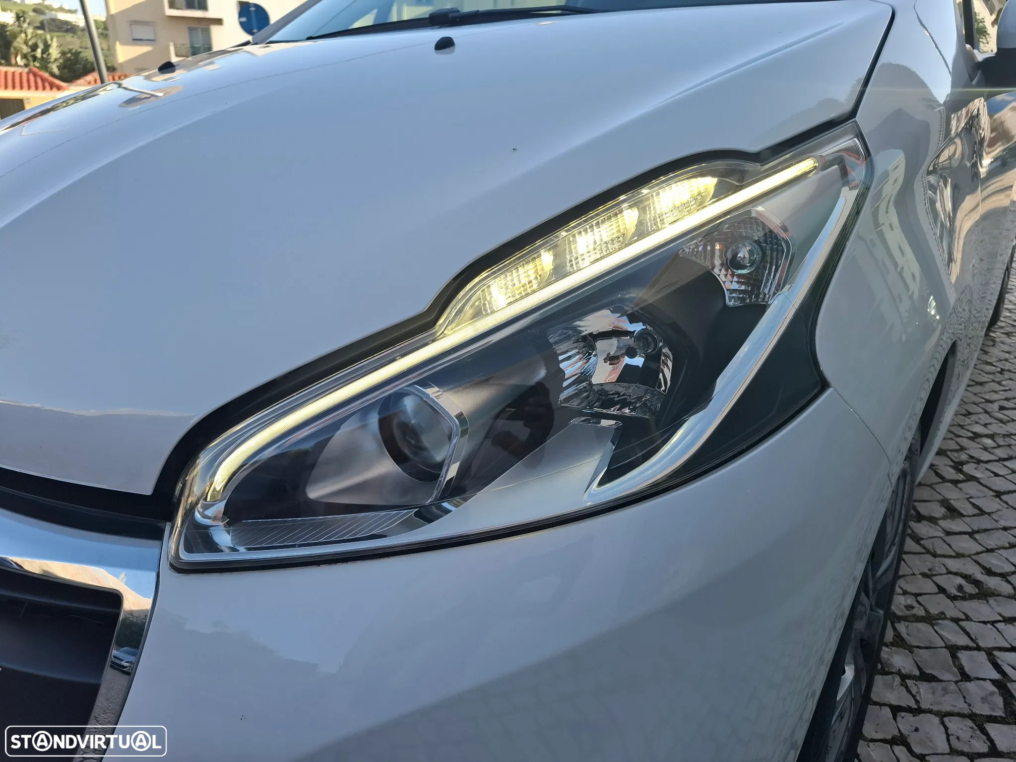 Peugeot 208 1.2 PureTech Active - 41