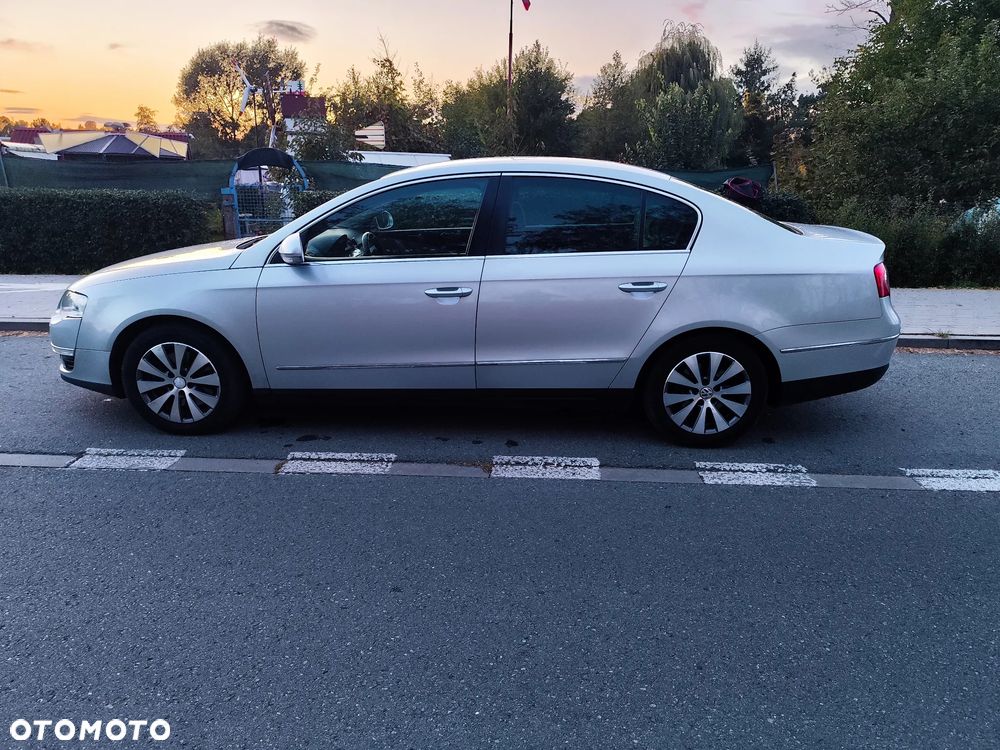 Volkswagen Passat - 5