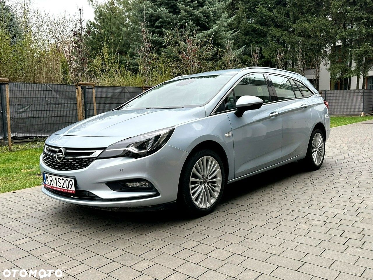 Opel Astra V 1.6 CDTI Elite S&S - 1