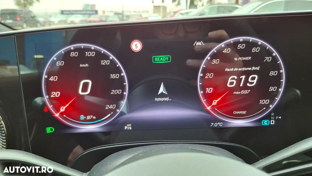 Mercedes-Benz CLA - 21