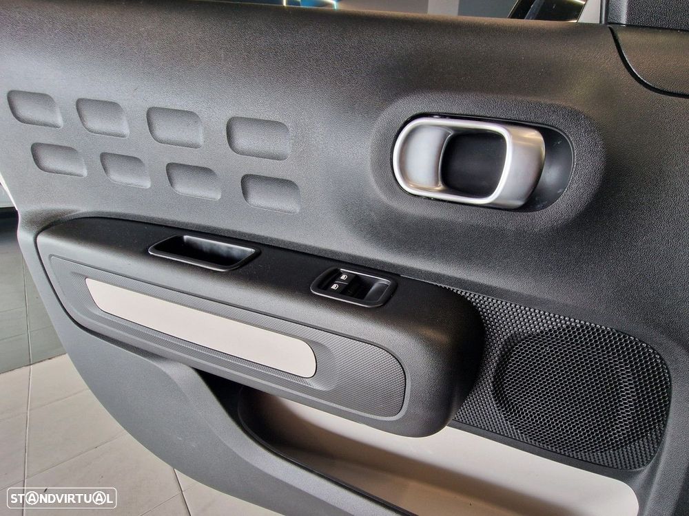 Citroën C3 1.2 PureTech Feel - 17