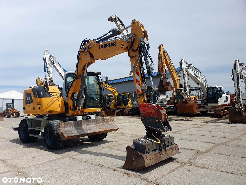 Liebherr A910 Compact - 22