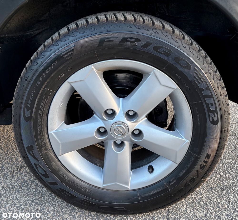 Nissan Qashqai 2.0 4x4 Tekna Premium CVT - 11