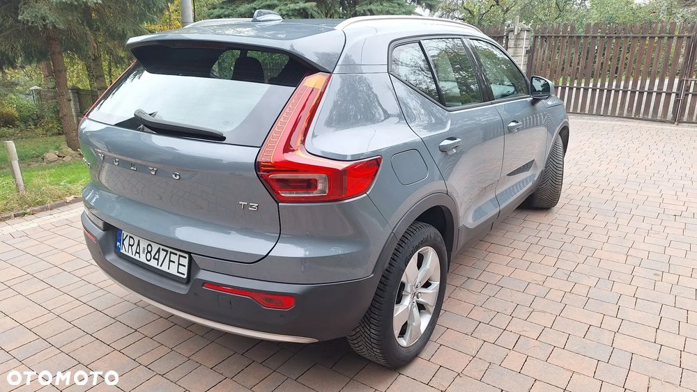 Volvo XC 40 T3 Momentum - 8