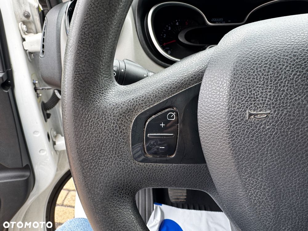 Renault Trafic - 18
