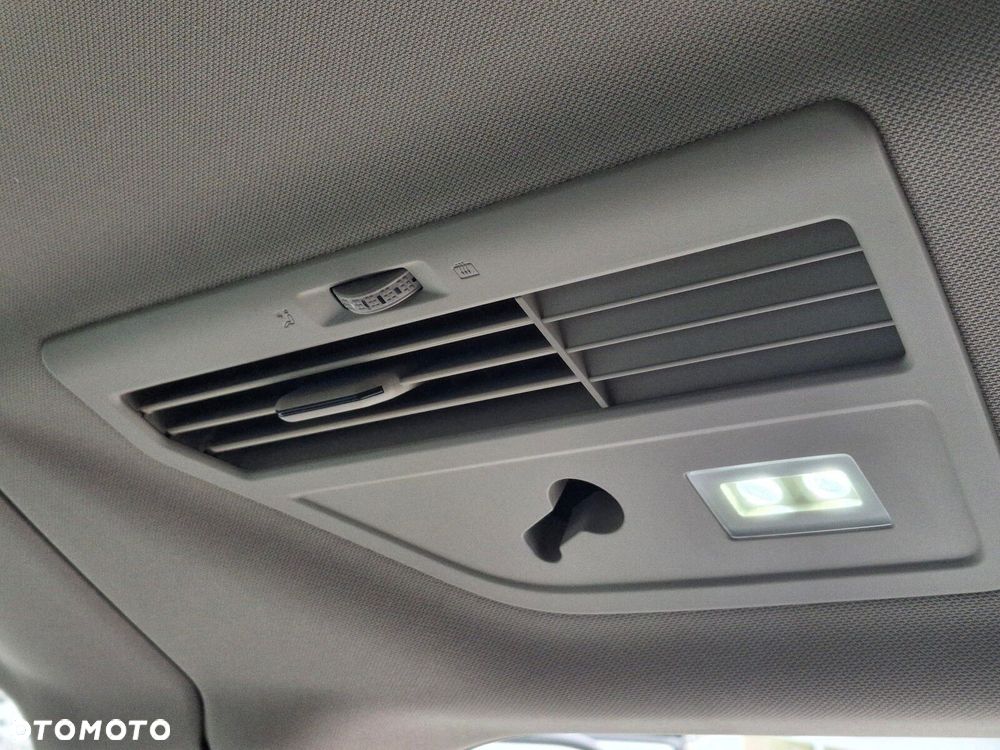 Volkswagen Multivan 2.0 TDI L2 Edition DSG - 41