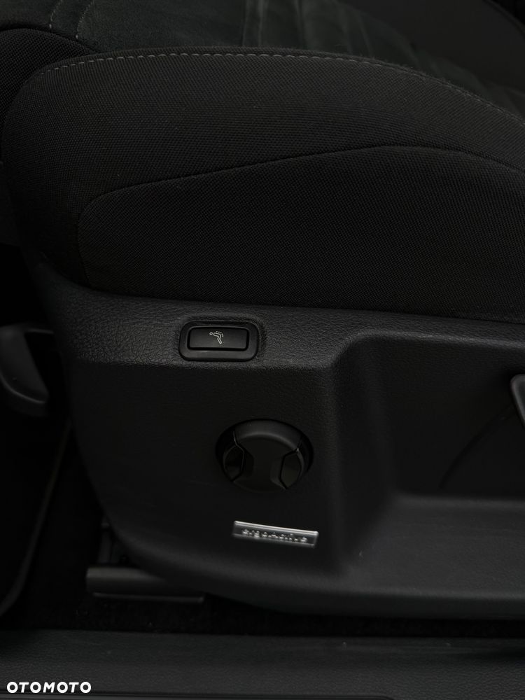 Volkswagen Touran 1.5 TSI ACT OPF DSG Highline - 20