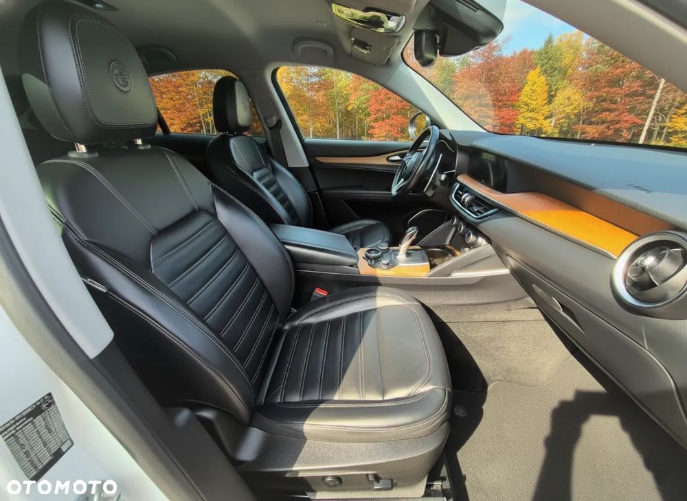 Alfa Romeo Stelvio 2.0 Turbo First Edition Q4 - 15