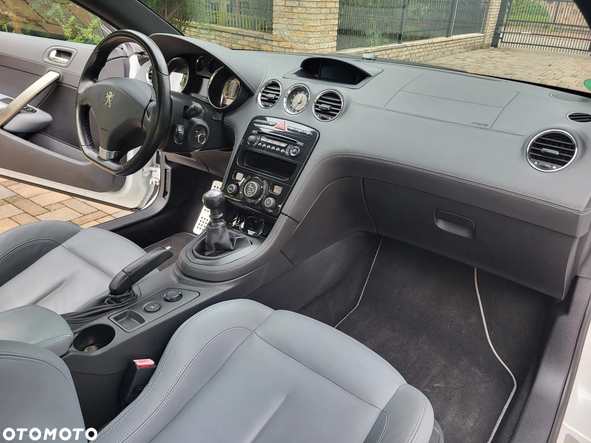 Peugeot RCZ 1.6 200 THP - 16