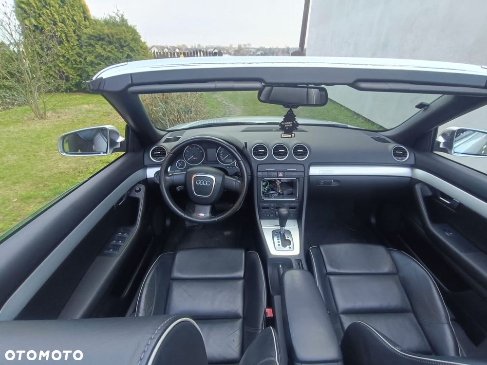 Audi A4 Avant 45 TFSI quattro S tronic S line - 11