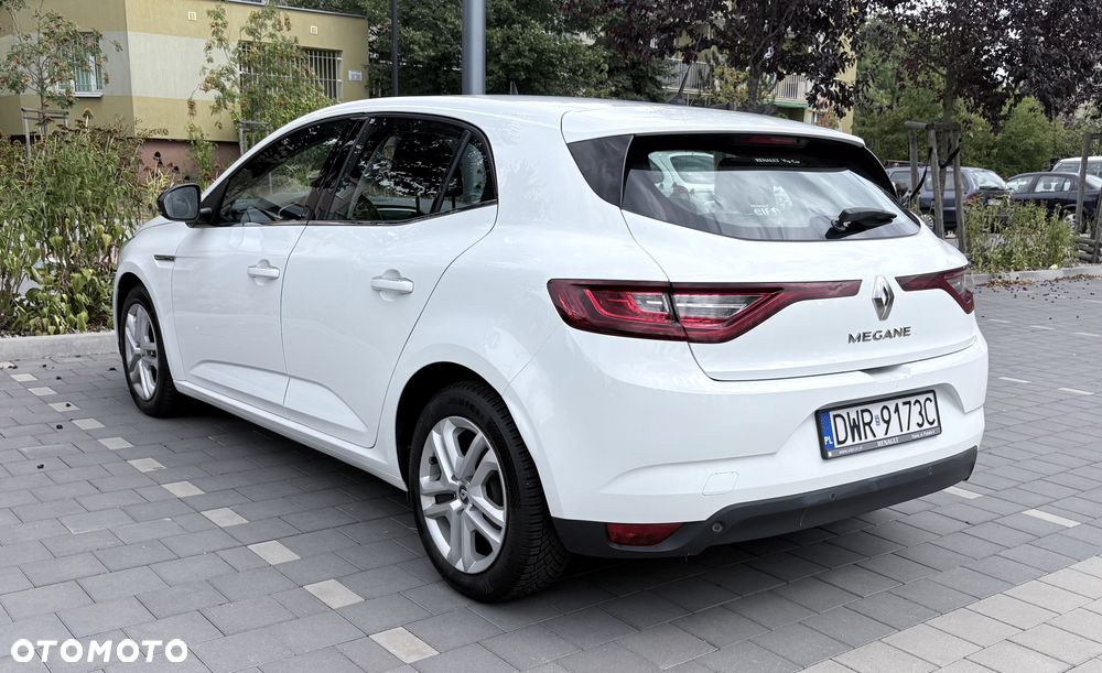 Renault Megane 1.6 SCe Limited - 12