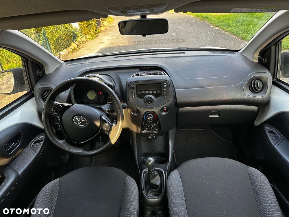 Toyota Aygo x - 8