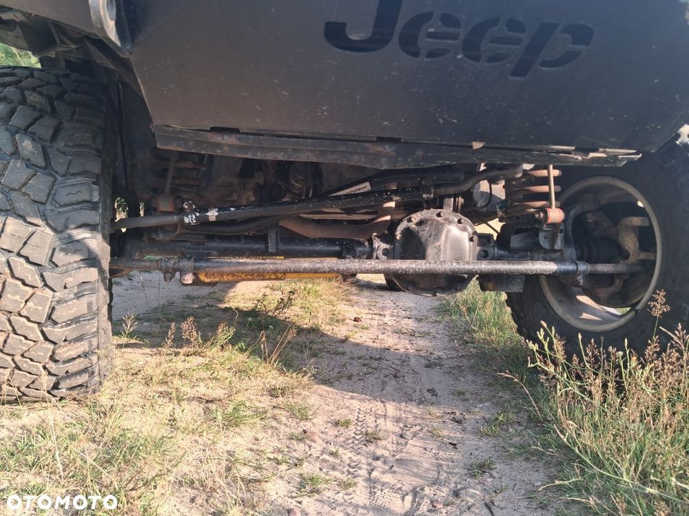 Jeep Cherokee - 5