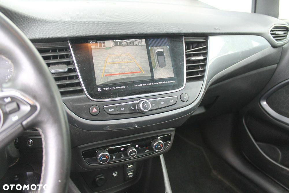 Opel Crossland X - 13