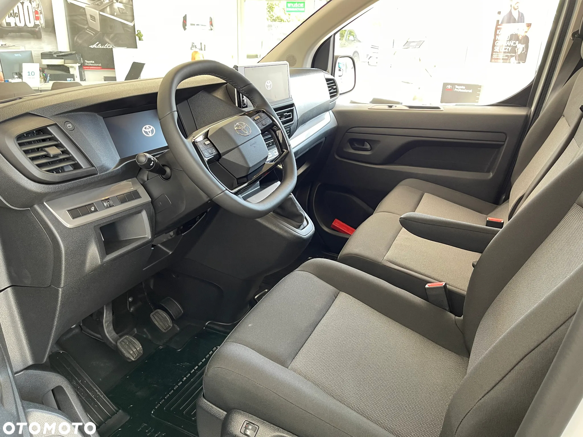 Toyota PROACE - 15