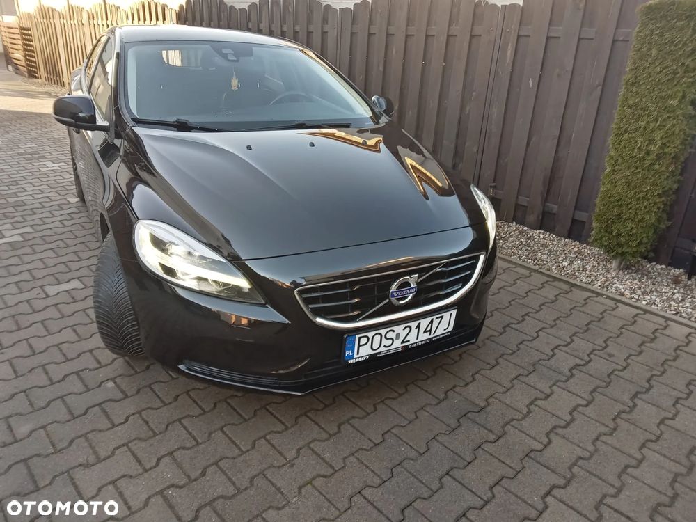 Volvo V40 D2 - 1