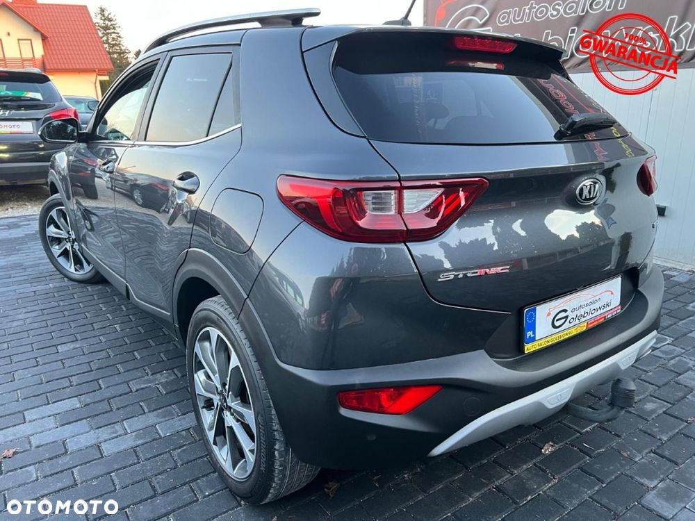 Kia Stonic - 8