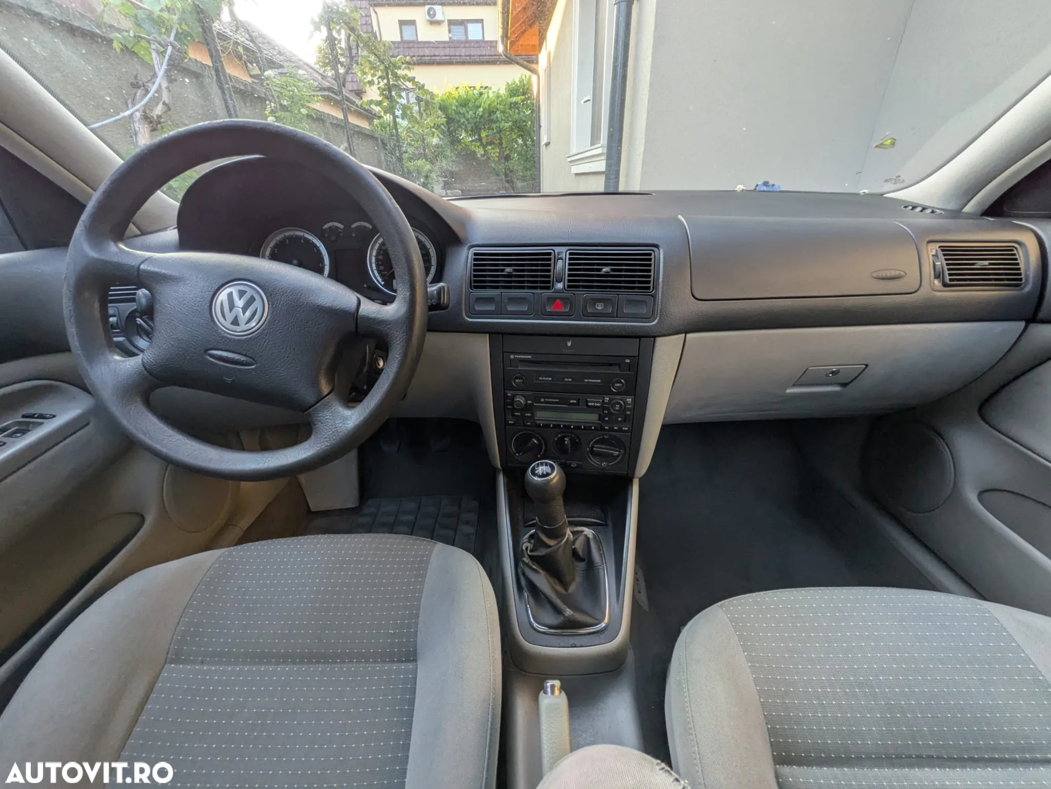 Volkswagen Golf 1.4 - 3