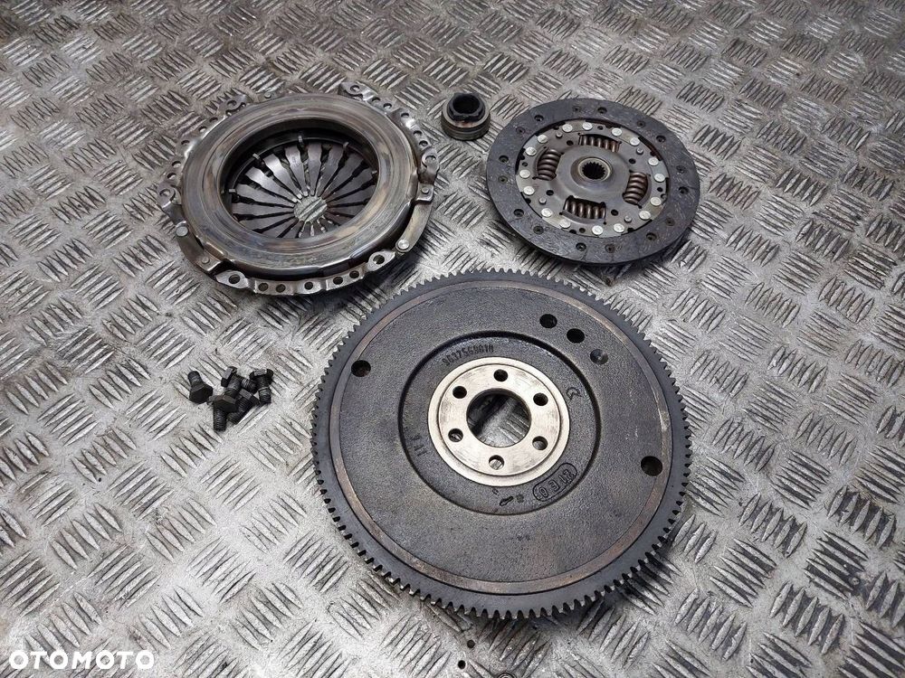 SPRZĘGŁO TARCZA DOCISK KOŁO ZAMACHOWE CITROEN C3 I 1.4 HDI 9637569810 - 6